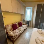 Guesthost - Comfortable Borgo Vittoria Daire Torino