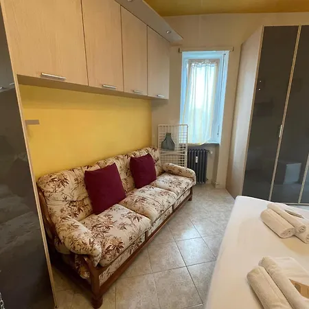 Guesthost - Comfortable Borgo Vittoria Appartement Turin