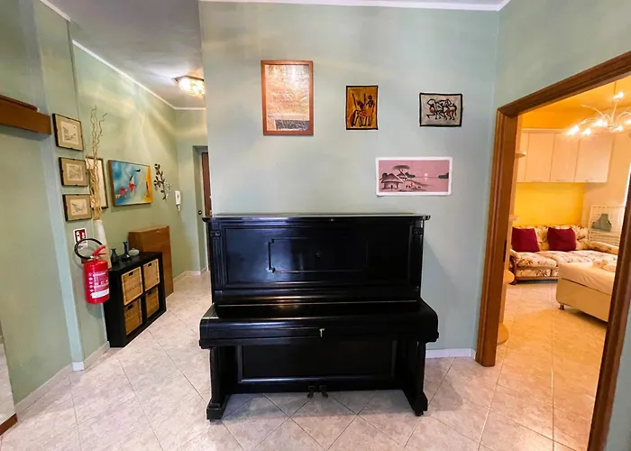 Guesthost - Comfortable Borgo Vittoria Apartament