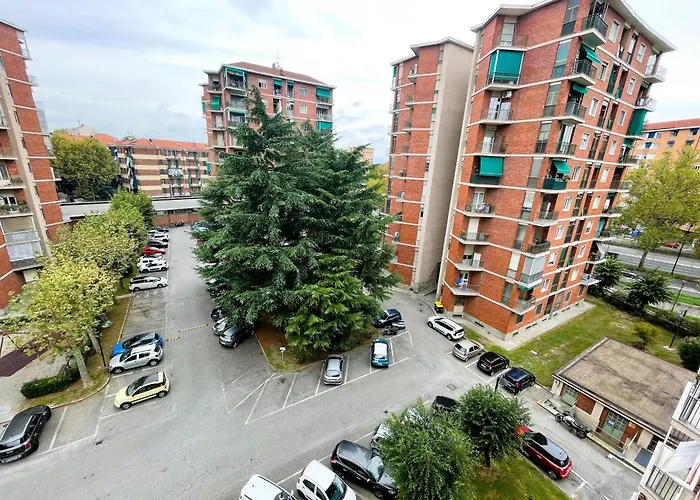 Guesthost - Comfortable Borgo Vittoria Apartment *