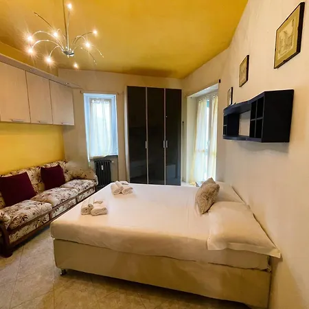 Guesthost - Comfortable Borgo Vittoria Appartement